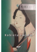 Kobieta z wydm