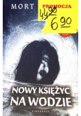 Nowy księżyc na wodzie
