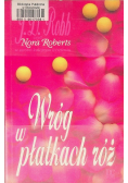 Wróg w płatkach róż
