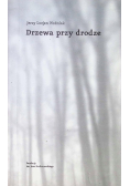Drzewa przy drodze