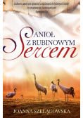Anioł z rubinowym sercem
