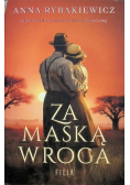 Za maską wroga