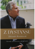 Z dystansu Aleksander Kwaśniewski