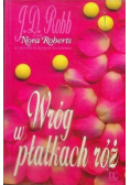 Wróg w płatkach róż