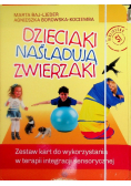 Dzieciaki naśladują zwierzaki
