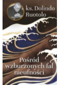 Pośród wzburzonych fal nieufności