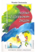 Drzewo z czerwonym żaglem