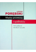Między przemocą a godnością