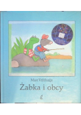 Żabka i obcy