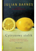 Cytrynowy stolik Erudycja i niebywałe wyczucie angielskiego komicznego realizmu