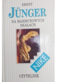 Na marmurowych skałach