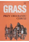 Przy obieraniu cebuli