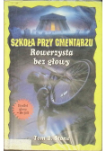 Szkoła przy cmentarzu Niesamowita pisanka
