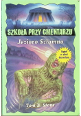 Szkoła przy cmentarzu Jezioro Szlamno