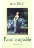 Panna w ogrodzie