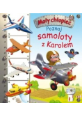 Mały chłopiec Poznaj samoloty z Karolem