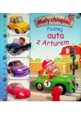 Mały chłopiec Poznaj auta z Arturem