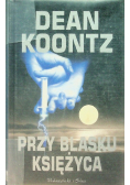 Przy blasku księżyca