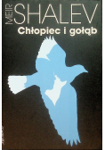 Chłopiec i gołąb