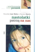 Nastolatki patrzą na nas