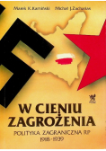 W cieniu zagrożenia
