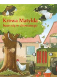 Krowa Matylda bawi się w chowanego
