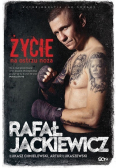 Życie na ostrzu noża