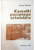 Kawałki pociętego sztandaru