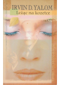 Leżąc na kozetce