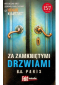 Za zamkniętymi drzwiami