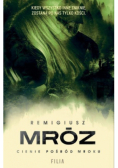 Cienie pośród mroku