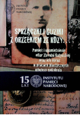 Sprzączki i guziki z orzełkiem ze rdzy Tom II