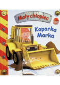 Mały chłopiec Koparka Marka