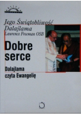 Dobre serce Dalajlama czyta Ewangelię