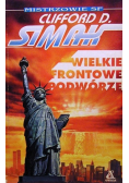 Wielkie frontowe podwórze