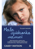 Mała opiekunka mamusi
