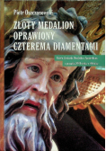 Złoty medalion oprawiony czterema diamentami