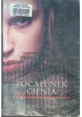 Akademia Wampirów Pocałunek cienia