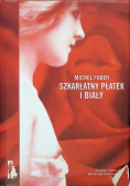 Szkarłaty płatek i biały