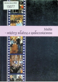 Media między władzą a społeczeństwem
