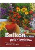 Balkon pełen kwiatów