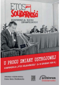 U progu zmiany ustrojowej