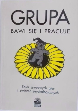 Grupa bawi się i pracuje