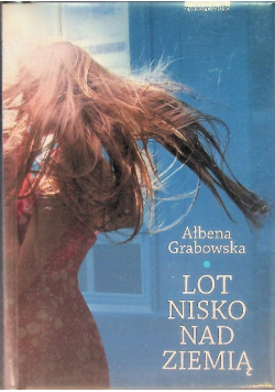 Lot nisko nad ziemią