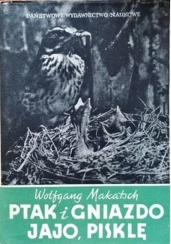 Ptak i gniazdo jajo pisklę