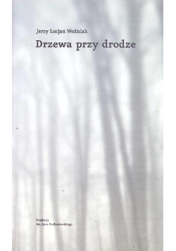 Drzewa przy drodze