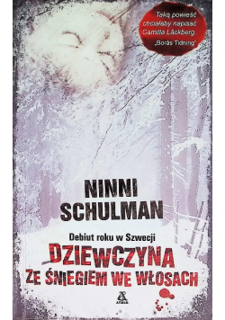 Dziewczyna ze śniegiem we włosach