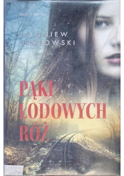 Pąki lodowych róż