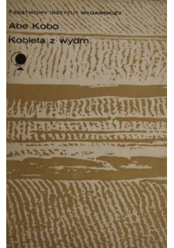Kobieta z wydm