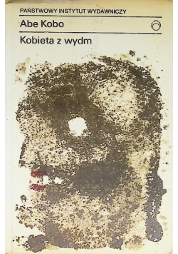 Kobieta z wydm